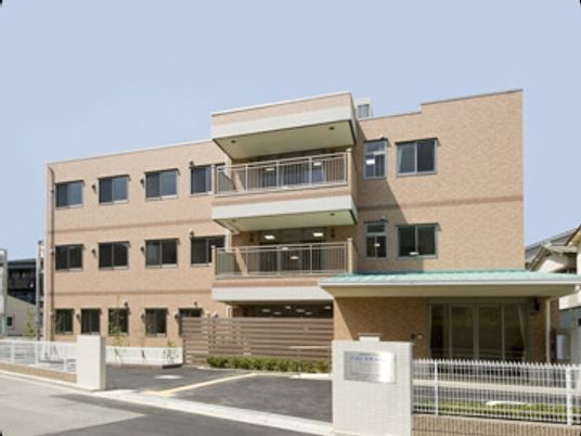 清潔な外観の建物