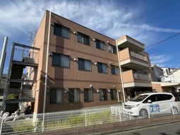 暖かみのある建物外観
