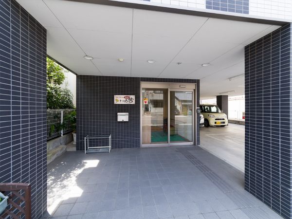 エントランスの風情ある様子