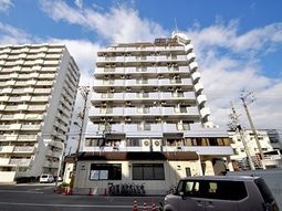 高層建築の外観