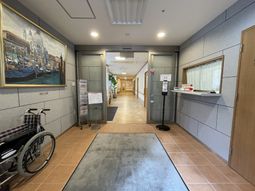 清潔感のある施設廊下