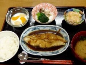 和食の盛り合わせ