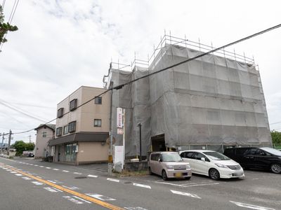 改修中の建物外観