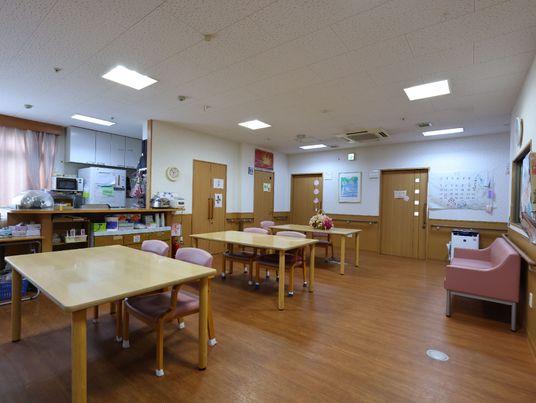 和やかな食堂エリア