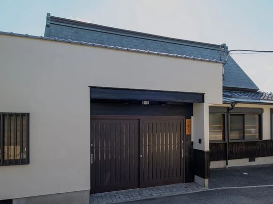 和風の建物の外観  