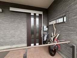 エントランス玄関