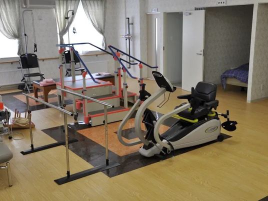 機能訓練室の運動器具  