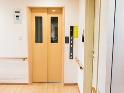 エレベーターの出入り口