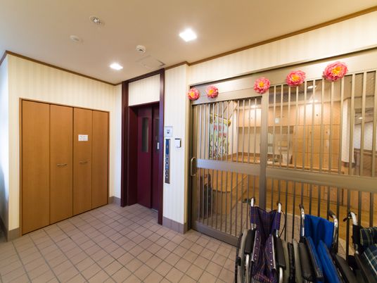 エントランスと廊下の角