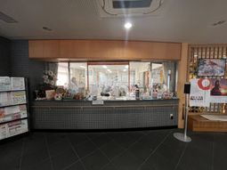 受付カウンター