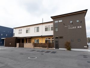 ケアホーム外観正面