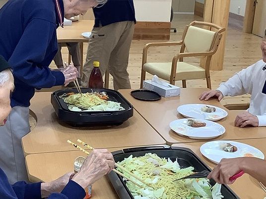 共同調理活動の様子