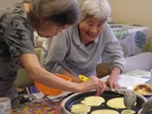 料理活動を楽しむ様子