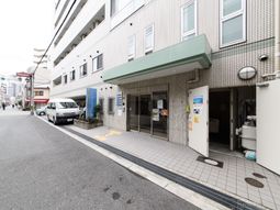 エントランスの外観