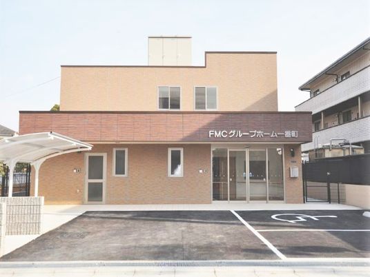 新築そうな外観