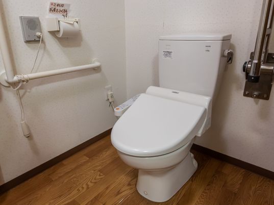 手すり付きトイレ設備