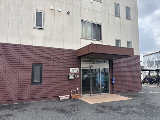 建物入り口
