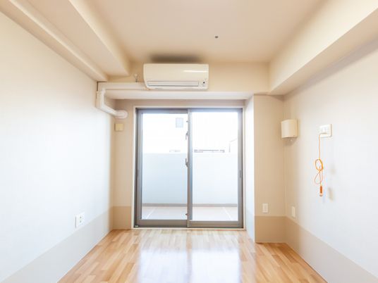 明るい部屋の室内
