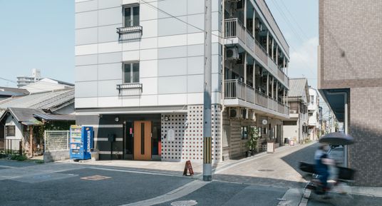 多階建ての外観
