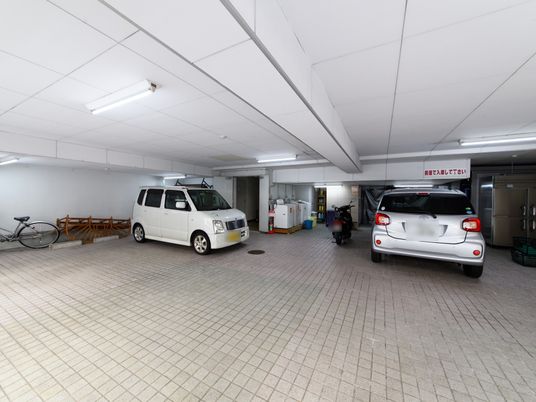 広々した駐車エリア