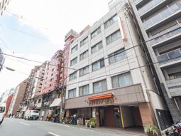 都市部の建物外観