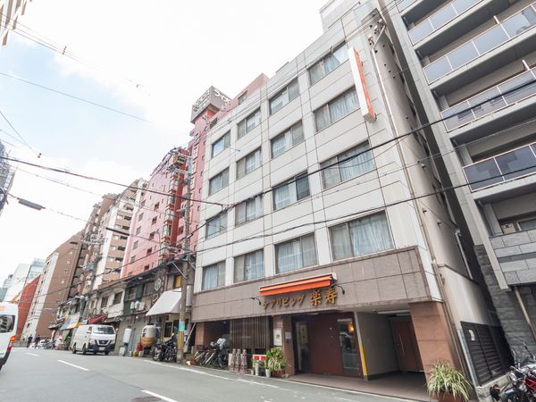 都市部の建物外観
