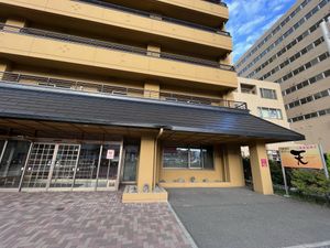 施設の正面玄関  
