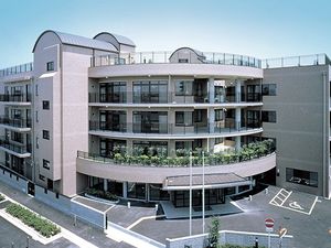 モダンな外観の建物  