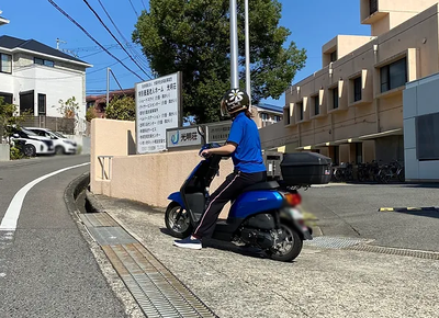 施設前通路