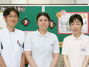 スタッフ3人の集合  