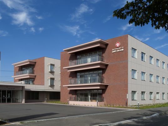 外観の施設建物  
