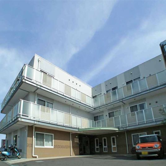 モダンな建物の外観