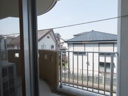 窓からの景色が見える部屋