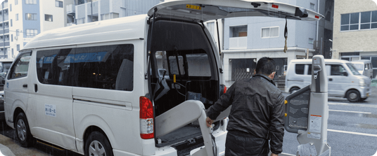 リフト付き車両後部