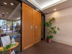 広々としたエントランス