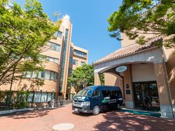 明るく広々としたエントランス