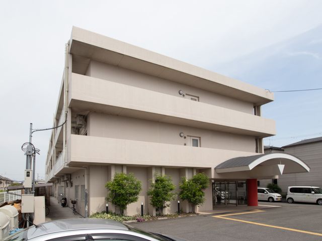 清潔感ある施設外観