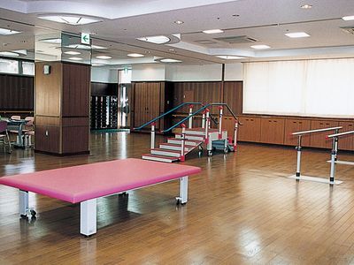 開放的な機能訓練室