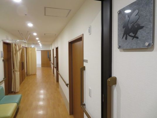 明るい廊下  