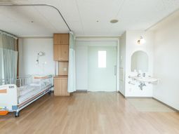 手すり付き居室の一角  