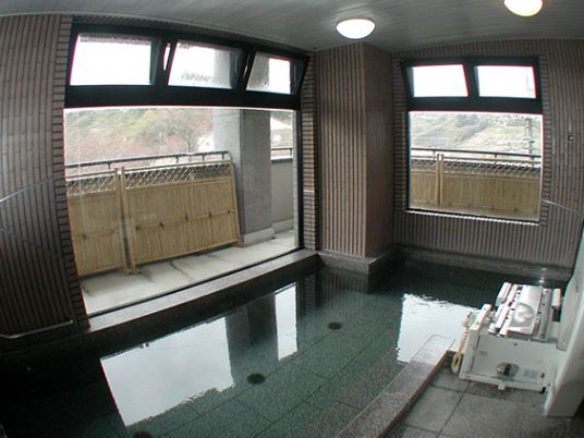 自然光浴の浴室