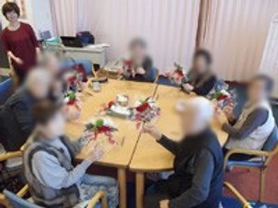 集まりの場テーブル