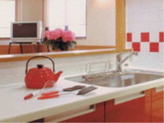 明るいキッチンカウンター