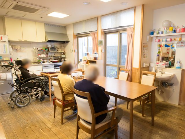  共用キッチンダイニング 