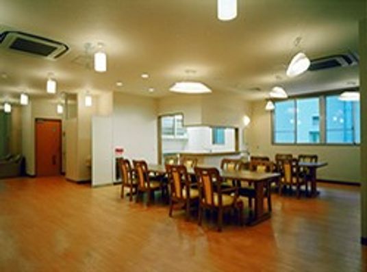 明るい食堂の室内  