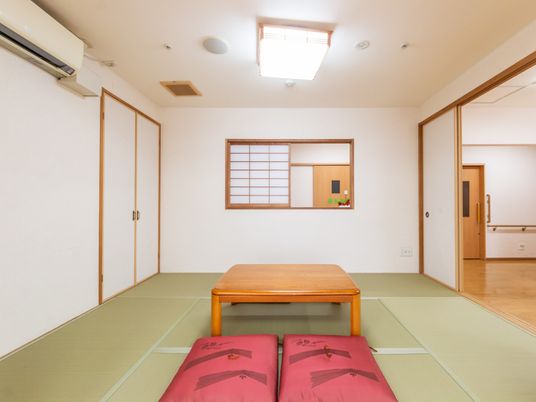 畳敷きの和室