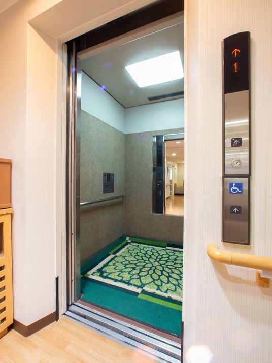 バリアフリーなエレベーター