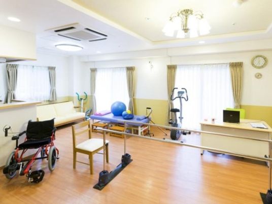 リハビリ設備が整った部屋