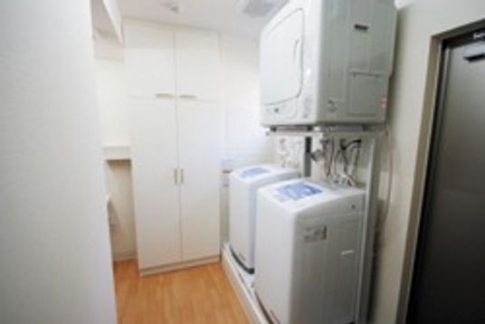 洗濯機と乾燥機の部屋  
