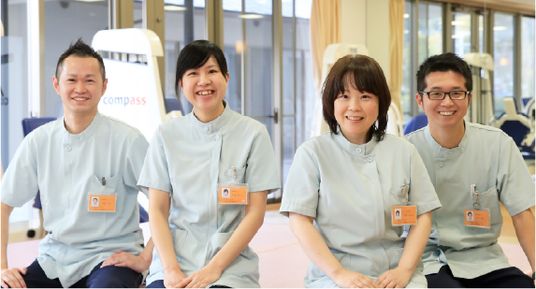 笑顔のスタッフの居室